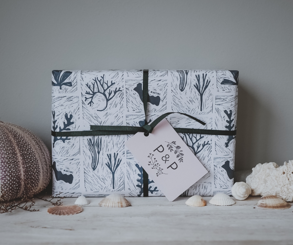 Thoughtful, ethical and sustainable gift guide by Curly Carrot Pinterest Marketing